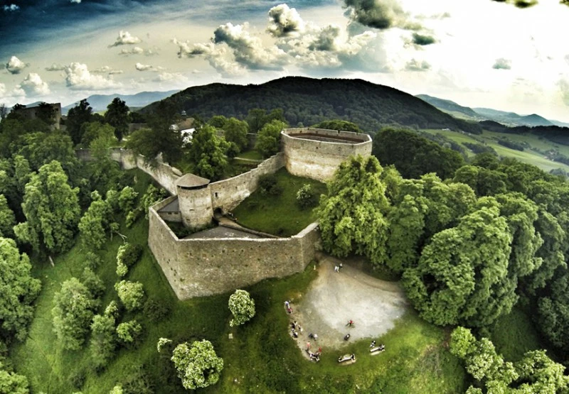 Hrad Hukvaldy